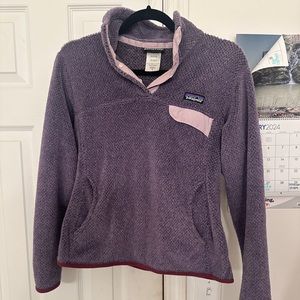 Patagonia Synchilla Pullover. No stains or tears. Purple. Womens Small.